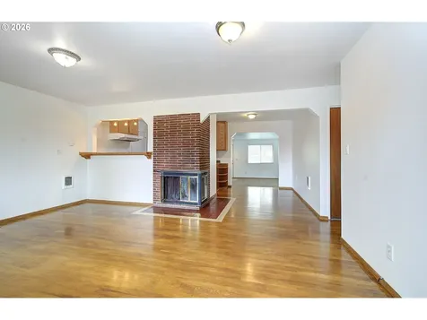9234 SE Salmon Street Portland OR 97216