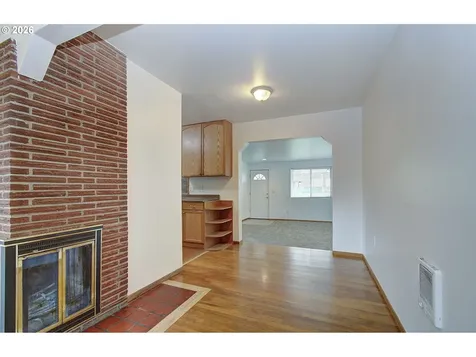 9234 SE Salmon Street Portland OR 97216