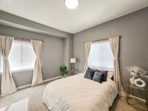 3422 SE 53rd Avenue Portland OR 97206