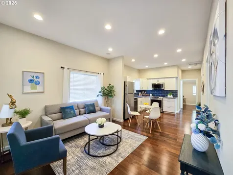 3422 SE 53rd Avenue Portland OR 97206