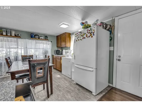 13531 Clairmont Way Oregon City OR 97045
