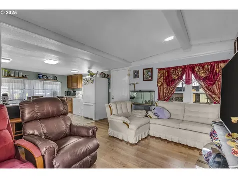13531 Clairmont Way Oregon City OR 97045