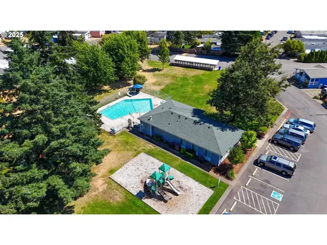 13531 Clairmont Way Oregon City OR 97045