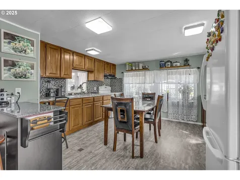 13531 Clairmont Way Oregon City OR 97045