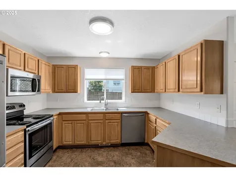 1455 NE Jessica Loop Hillsboro OR 97124