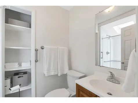 1455 NE Jessica Loop Hillsboro OR 97124