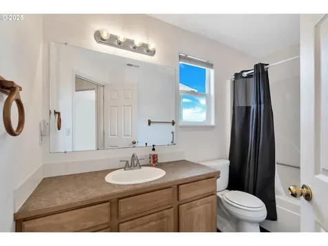 1455 NE Jessica Loop Hillsboro OR 97124