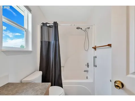 1455 NE Jessica Loop Hillsboro OR 97124