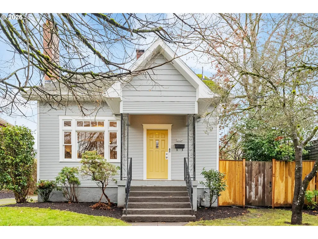2624 SE Kelly Street Portland OR 97202