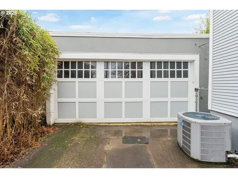 2624 SE Kelly Street Portland OR 97202