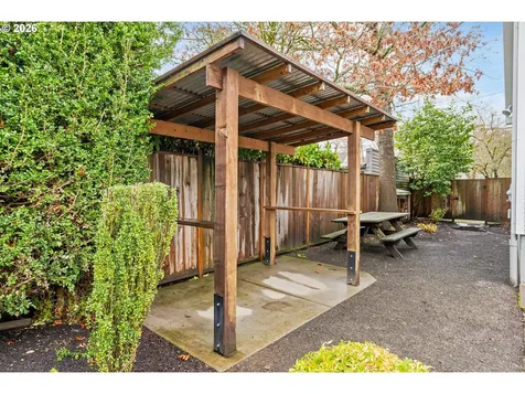 2624 SE Kelly Street Portland OR 97202