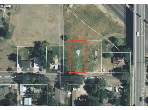 703 Palmer Avenue La Grande OR 97850