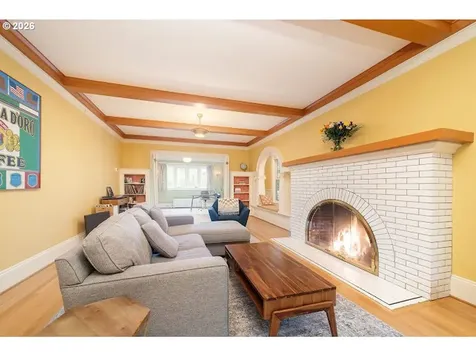 1621 NE Knott Street Portland OR 97212