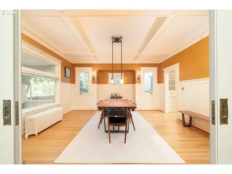 1621 NE Knott Street Portland OR 97212