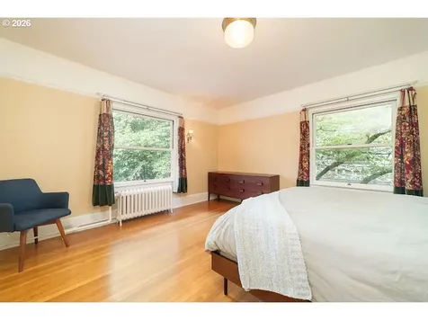 1621 NE Knott Street Portland OR 97212