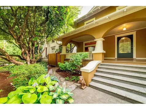 1621 NE Knott Street Portland OR 97212