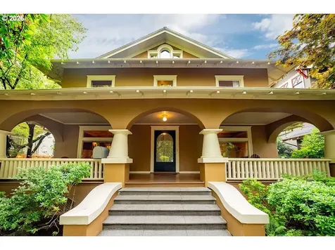 1621 NE Knott Street Portland OR 97212