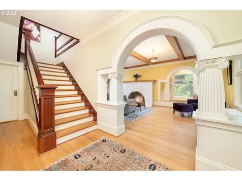 1621 NE Knott Street Portland OR 97212