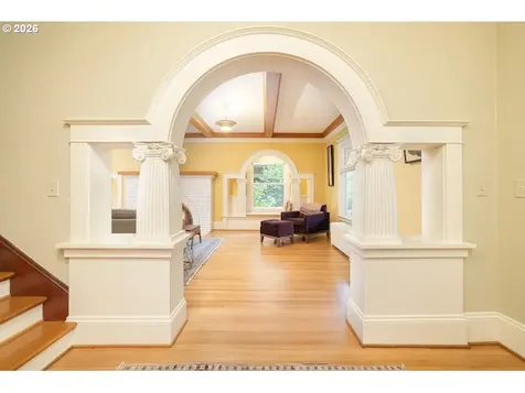 1621 NE Knott Street Portland OR 97212