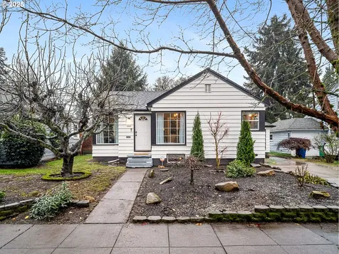 2016 NE Dekum Street Portland OR 97211
