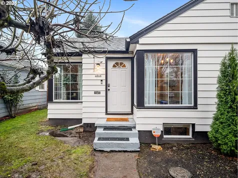 2016 NE Dekum Street Portland OR 97211