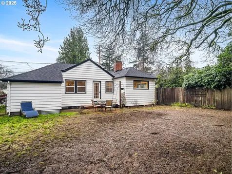 2016 NE Dekum Street Portland OR 97211