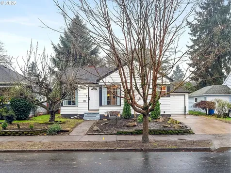 2016 NE Dekum Street Portland OR 97211