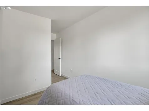 14840 NE Couch Street Portland OR 97230