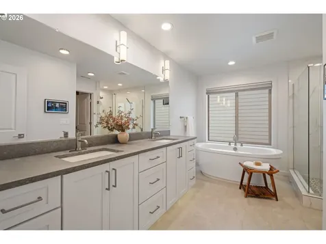 936 S 50th Court Ridgefield WA 98642