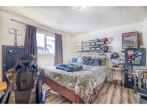 1060 Pacific Avenue Coos Bay OR 97420