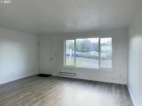 1060 Pacific Avenue Coos Bay OR 97420