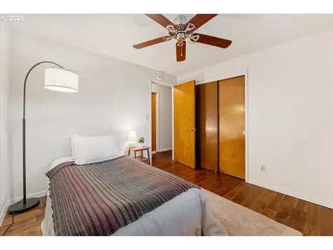 4222 SW Hume Street Portland OR 97219