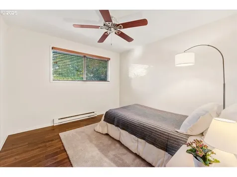 4222 SW Hume Street Portland OR 97219