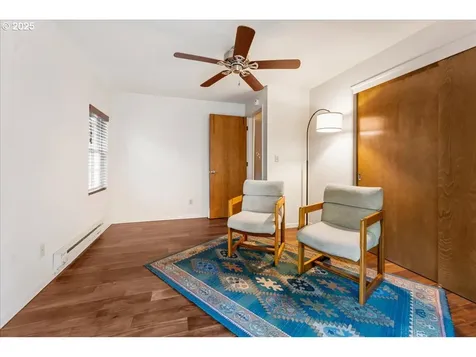 4222 SW Hume Street Portland OR 97219