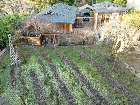 4222 SW Hume Street Portland OR 97219