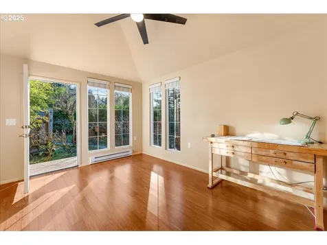 4222 SW Hume Street Portland OR 97219