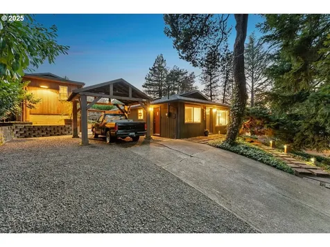 4222 SW Hume Street Portland OR 97219