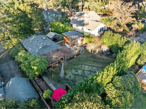 4222 SW Hume Street Portland OR 97219