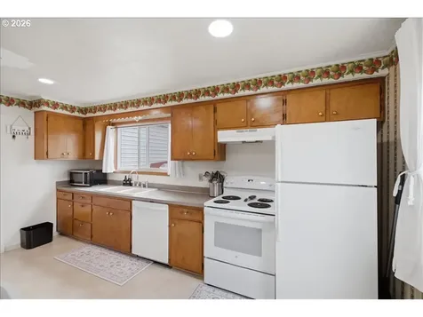 123 N Santiam Highway Gates OR 97346