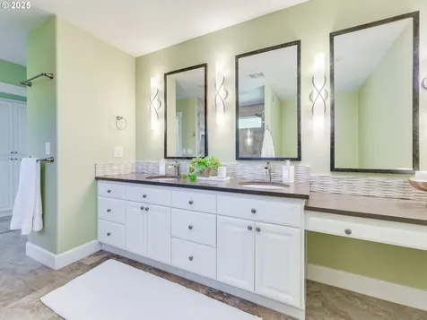 2362 NW Wintergreen Court Mcminnville OR 97128