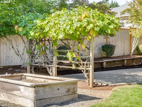 2362 NW Wintergreen Court Mcminnville OR 97128