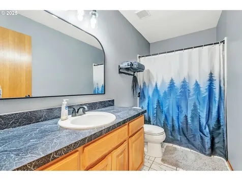 39225 SW Oak Lane Willamina OR 97396