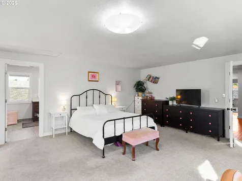 473 NE Jackson Street Hillsboro OR 97124
