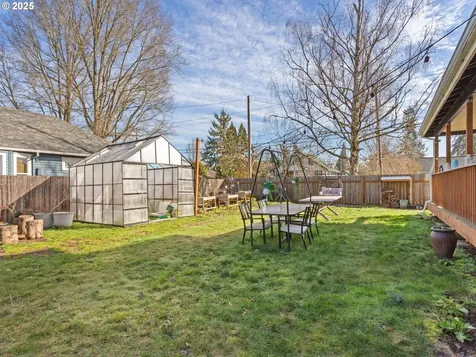 473 NE Jackson Street Hillsboro OR 97124