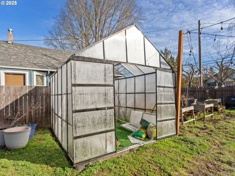 473 NE Jackson Street Hillsboro OR 97124