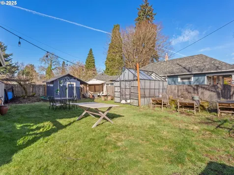 473 NE Jackson Street Hillsboro OR 97124
