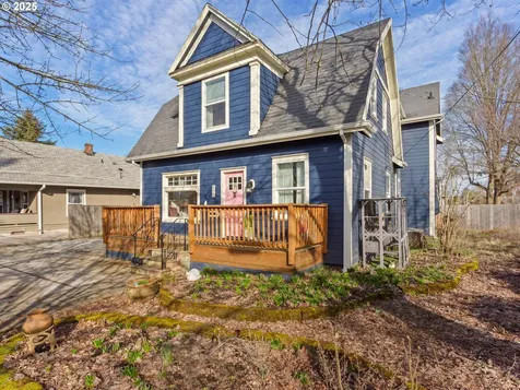 473 NE Jackson Street Hillsboro OR 97124