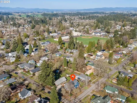 473 NE Jackson Street Hillsboro OR 97124