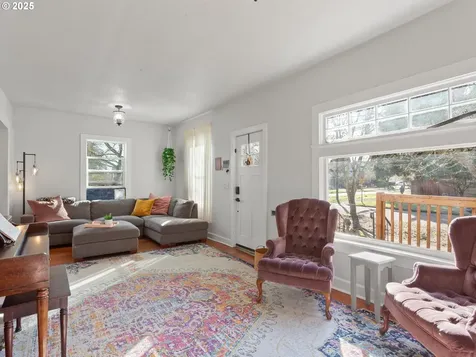 473 NE Jackson Street Hillsboro OR 97124