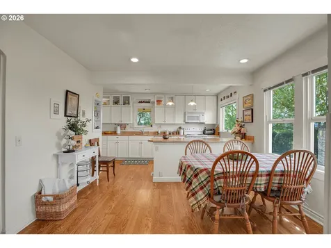 2146 N Holly Street Canby OR 97013